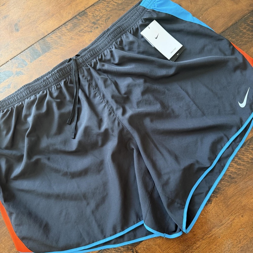 Nike Shorts Womens 2X Black Dri-FIT Colorblock Running 3.5 Inseam Lightweight
